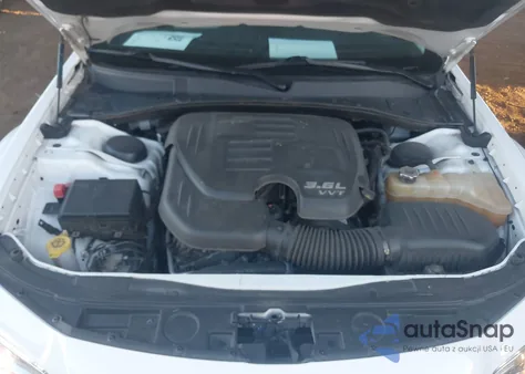 2019 Chrysler 300 Touring from USA, damaged, VIN 2C3CCAAG2KH727293